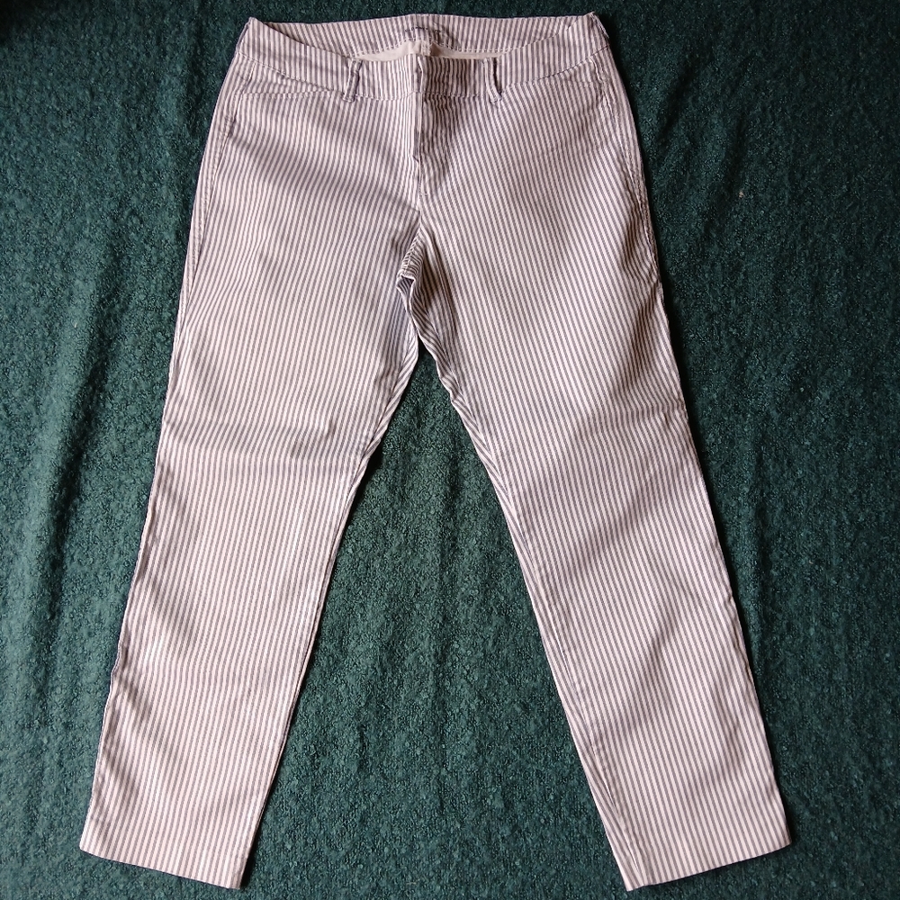 Old Navy Blue and‎ White Pixie Chino Jeans for Effortless Style Sz 10